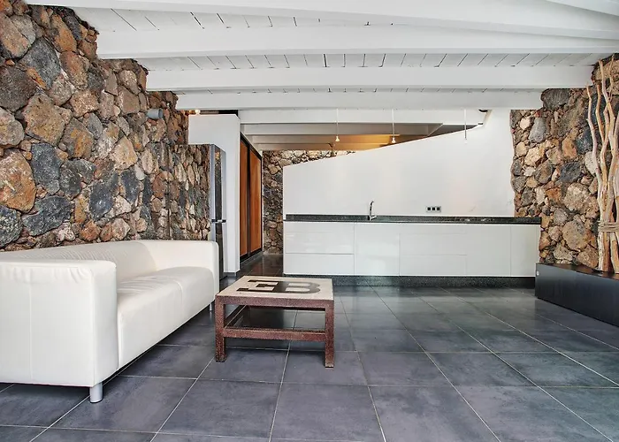 La Bodeguita House Vila Haría