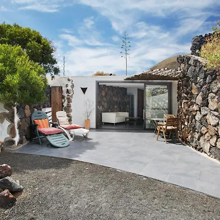 Villa La Bodeguita House *